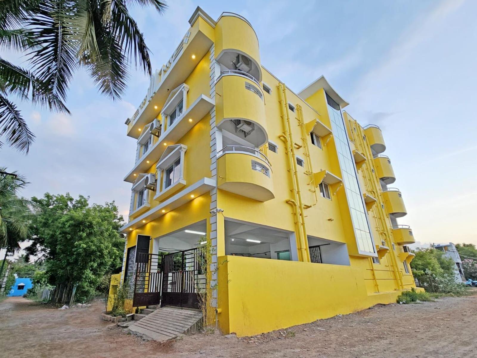 Auro Galaxy Villa Puducherry Buitenkant foto
